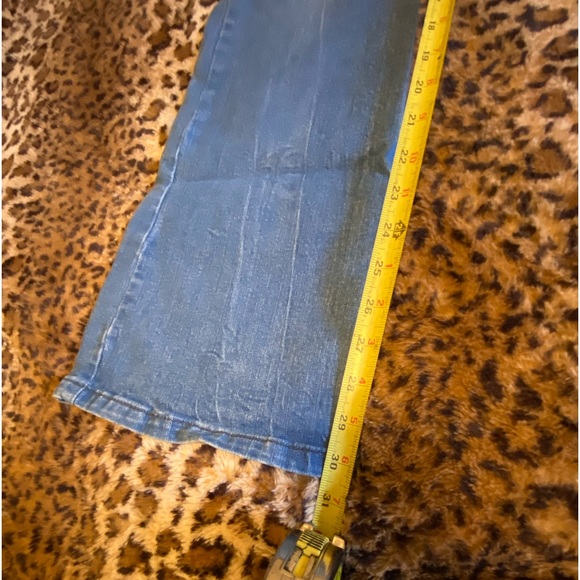 Delia’s Bailey Jeans size 9/10R stonewashed jeans. EUC - Picture 7 of 11